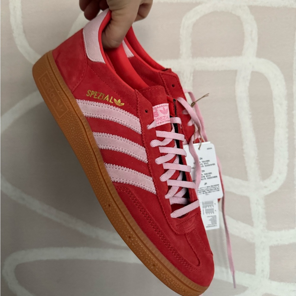 New Adidas Handball Spezial red with pink stripes women’s US size 9.5, UK size 8